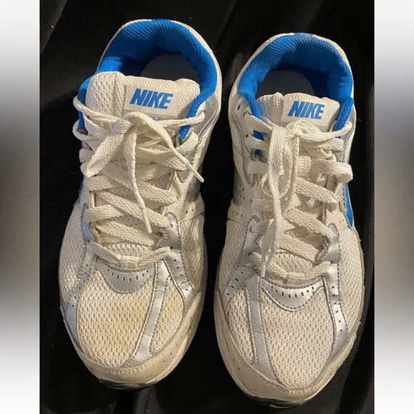 Nike Shoes - Nike Womens White Running Shoes Sneakers Size 10 Dart 7 354138-142